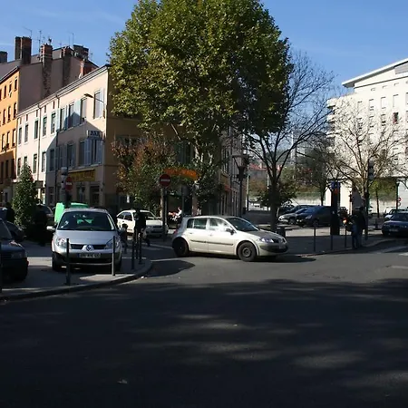 Le Gare De Vaise Appartement *