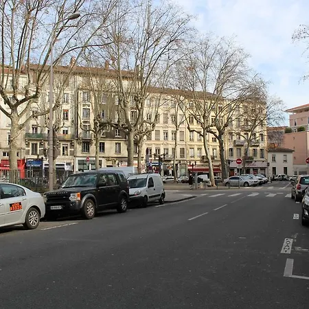 Le Gare De Vaise Appartement *